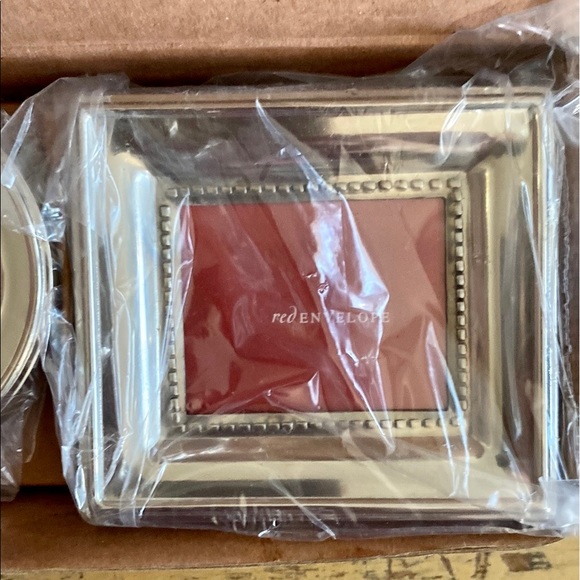 RED ENVELOPE SILVER MINI MAGNETIC PICTURE FRAMES SET OF 3 IN ORIGINAL BOX - Picture 8 of 9